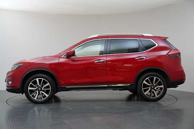 Nissan X-Trail 1.6 dCi 130 2WD Tekna with 5 Seats and BOSE Audio + Detachable Tow Bar