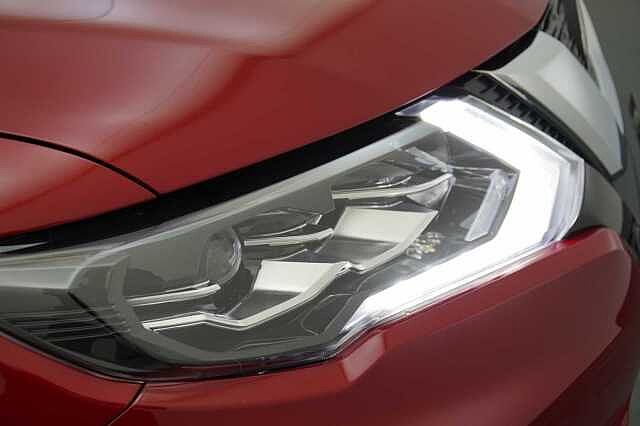 Nissan X-Trail 1.6 dCi 130 2WD Tekna with 5 Seats and BOSE Audio + Detachable Tow Bar