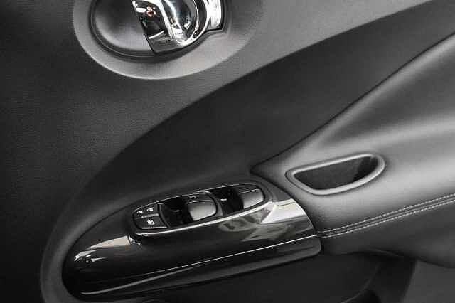 Nissan Juke 1.6 112 Tekna X-Tronic Auto with BOSE Audio + Sat Nav and 360 View Cameras