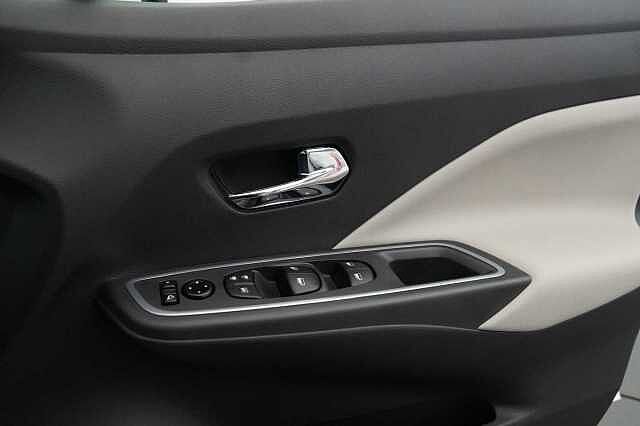 Nissan Micra 1.0 IG-T 92 Tekna X-Tronic Auto with BOSE + Sat Nav and 360 View Cameras