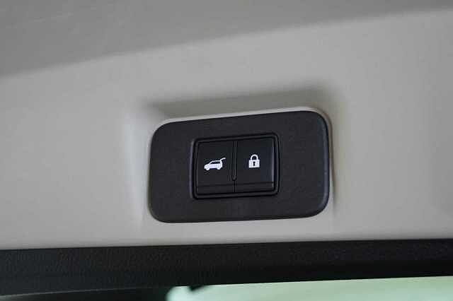 Nissan ARIYA 63KW Advance Auto with Sat Nav and 360 View Cameras