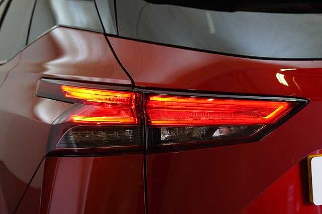 Nissan Qashqai 1.3 DIG-T MH 140 Tekna with Glass Roof and Drive Assist Technology