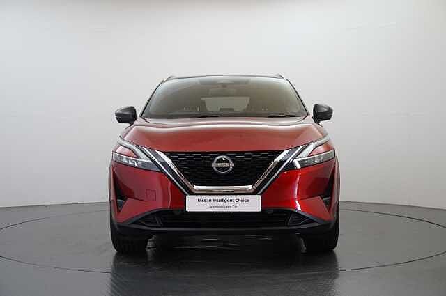 Nissan Qashqai 1.3 DIG-T MH 140 Tekna with Glass Roof and Drive Assist Technology
