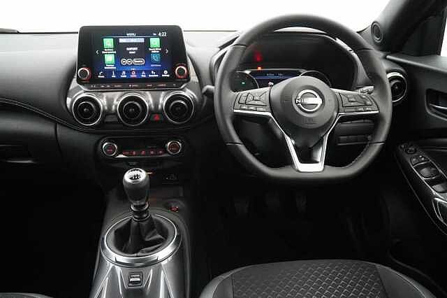 Nissan Juke 1.0 DIG-T 114 N-Connecta with Sat Nav and Rear View Camera