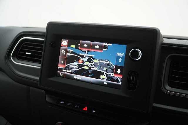 Nissan Interstar 2.3 dCi 135 Tekna L3 H2 3.5T Van with Sat Nav and Air Con