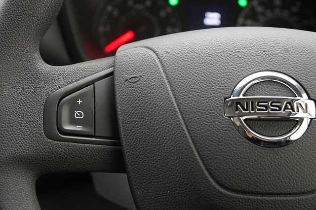 Nissan Interstar 2.3 dCi 135 Tekna L3 H2 3.5T Van with Sat Nav and Air Con