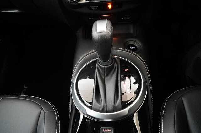 Nissan Juke 1.6 143 HEV Hybrid Premiere Edition Auto with Sat Nav and Rear View Camera