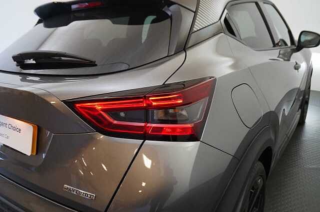 Nissan Juke 1.6 143 HEV Hybrid Premiere Edition Auto with Sat Nav and Rear View Camera
