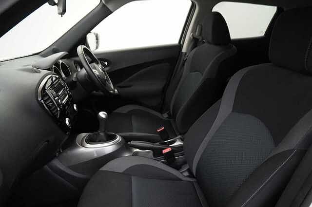 Nissan Juke 1.6 112 Acenta with Auto Air Con and Rear Parking Sensors