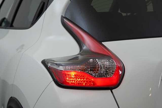 Nissan Juke 1.6 112 Acenta with Auto Air Con and Rear Parking Sensors